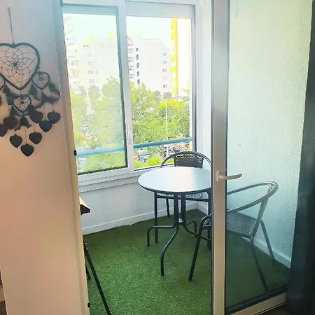 Apartment De